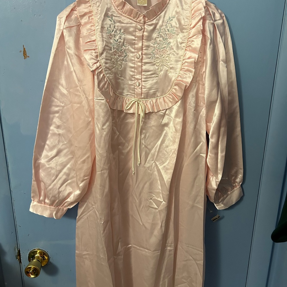 Vintage ELISE STEVENS Nightgown